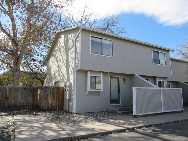 property at 1925 Ross Ct