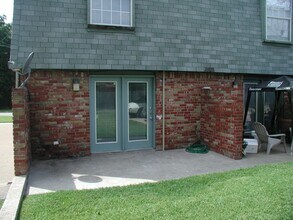 4000 Scruggs Dr in North Richland Hills, TX - Foto de edificio - Building Photo