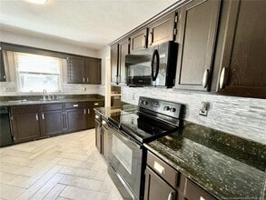 2923 Dark Branch Rd in Fayetteville, NC - Building Photo - Building Photo