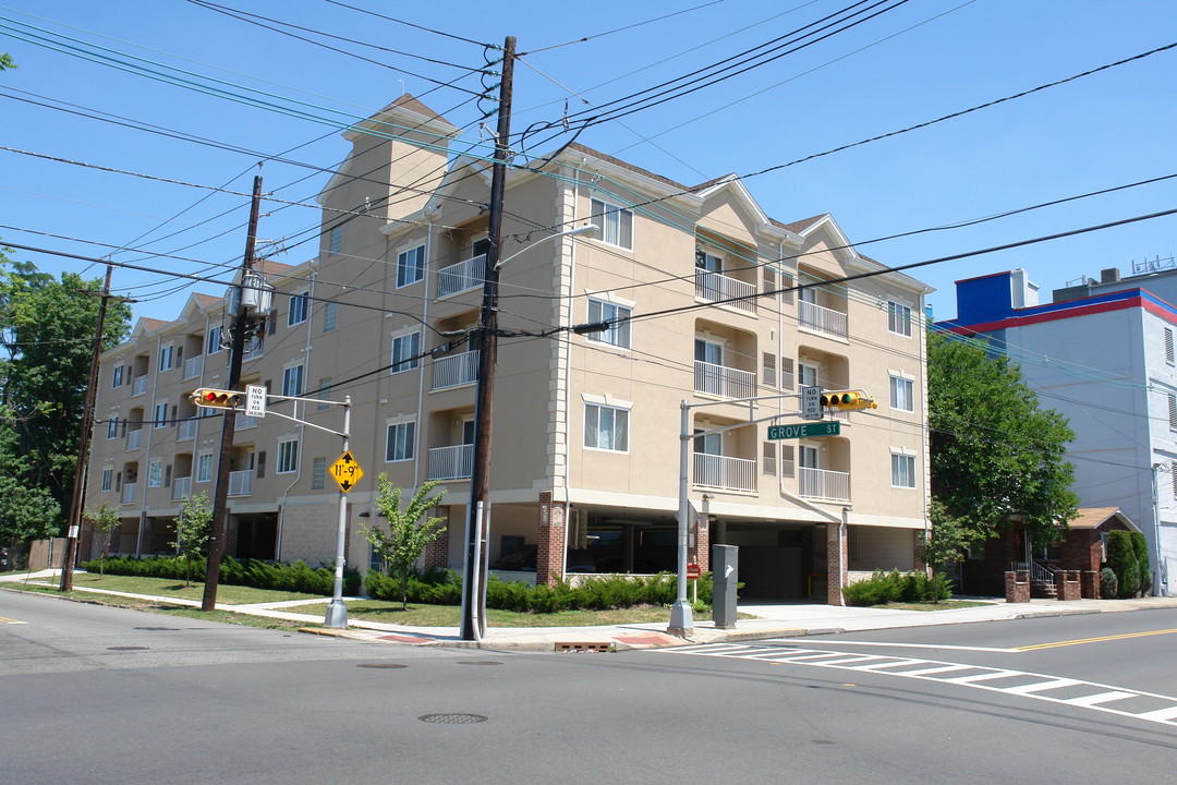 349 W Grand St in Elizabeth, NJ - Building Photo