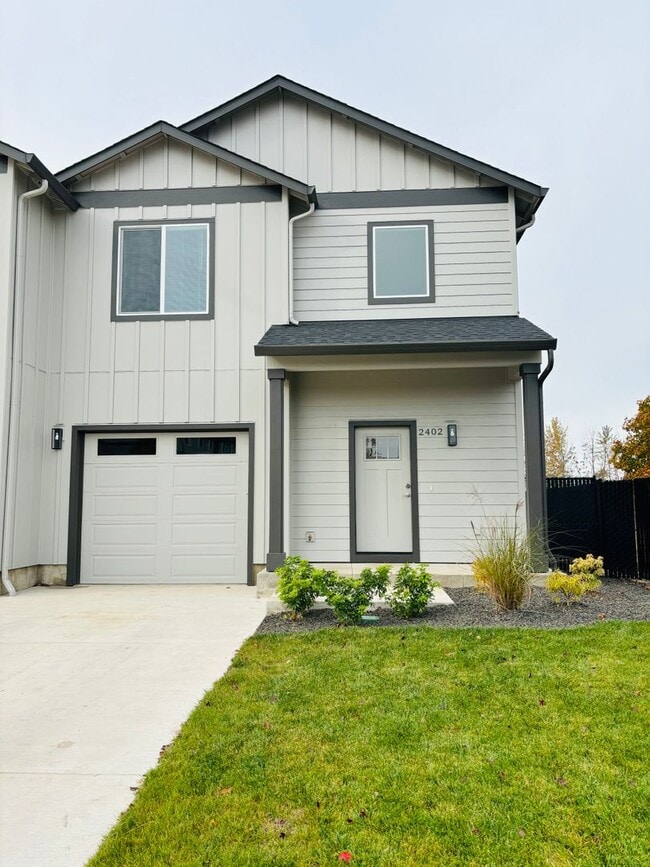 property at 2434 Leonard Ln