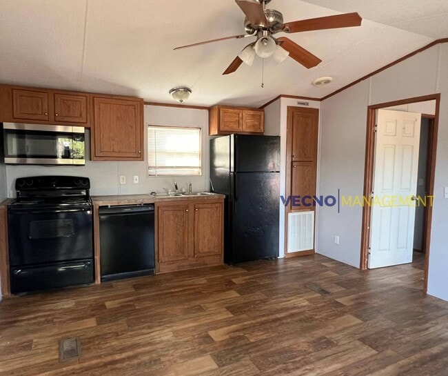 property at 1819 Co Rd 1001