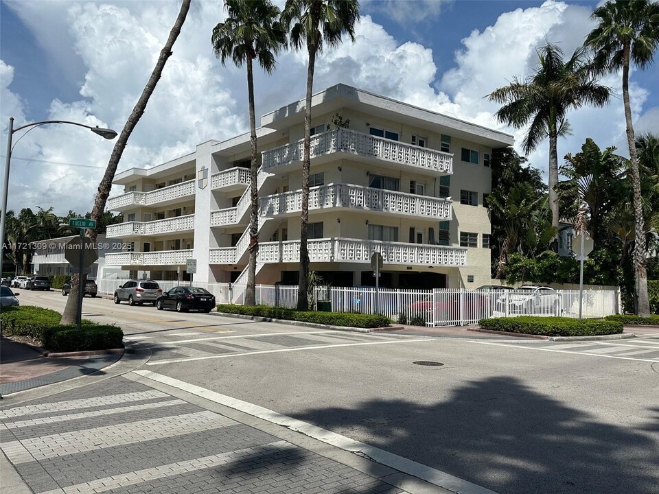 900 Euclid Ave in Miami Beach, FL - Building Photo