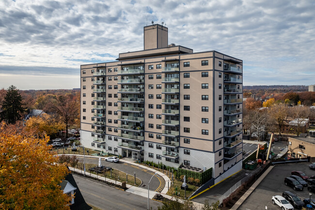 123 Munn Ave in East Orange, NJ - Building Photo - Building Photo