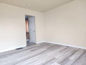 964 S Harris Ave in Columbus, OH - Building Photo - Building Photo