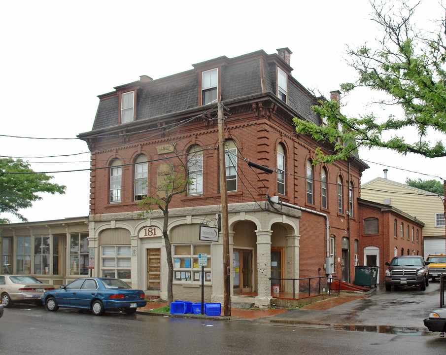 181 Brackett St in Portland, ME - Foto de edificio