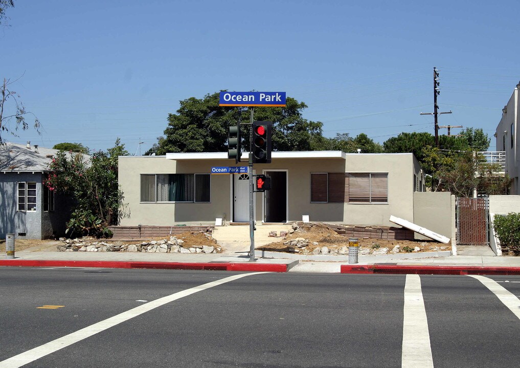 2513 Ocean Park Blvd in Santa Monica, CA - Foto de edificio