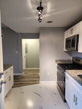 3948 Murray Ave, Unit 2 in Pittsburgh, PA - Foto de edificio - Building Photo