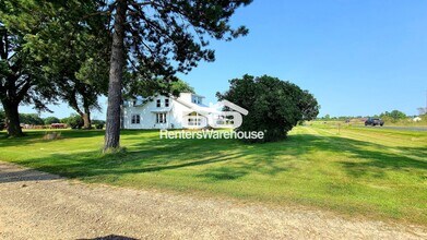 1480 Co Rd A in New Richmond, WI - Building Photo - Building Photo