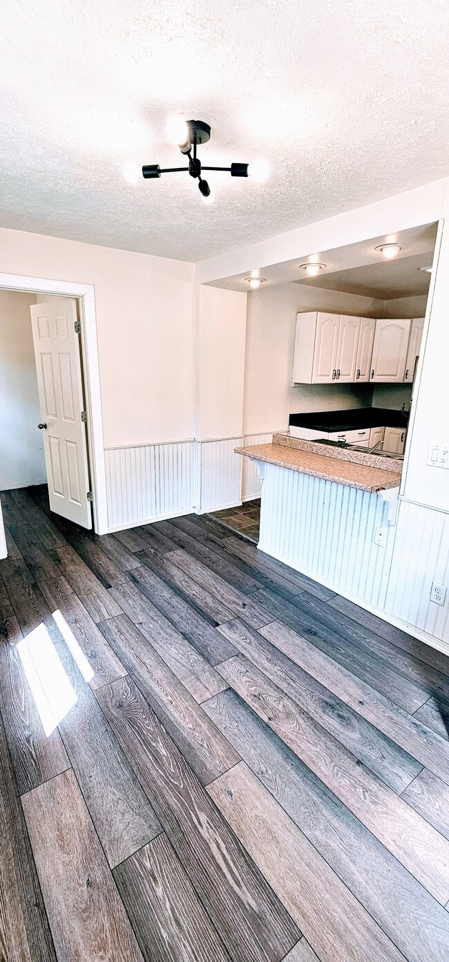 property at 1519 Baker Dr