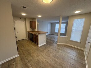 2411 Hill St in Raleigh, NC - Building Photo - Building Photo