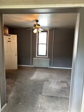 128 N Gallatin Ave, Unit A in Uniontown, PA - Foto de edificio - Building Photo