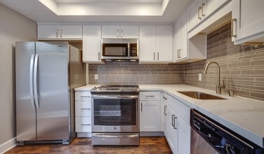 3400 Avenue Of The Arts in Costa Mesa, CA - Foto de edificio - Building Photo