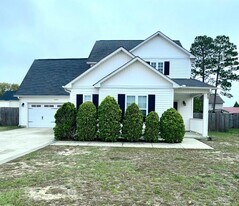 4005 Princess Amelia Ln in Hope Mills, NC - Building Photo