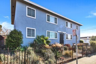 4300 Market St, Unit C in Oakland, CA - Building Photo