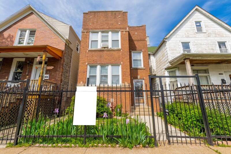1830 N Tripp Ave in Chicago, IL - Building Photo