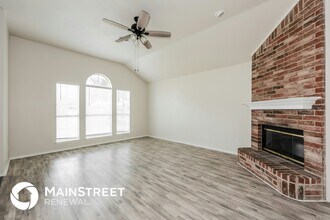 204 Meadowbrooke Dr in Cedar Hill, TX - Building Photo - Building Photo