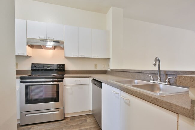 ARIUM Grove Walk in Sarasota, FL - Building Photo - Building Photo