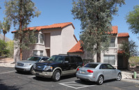 Tierra Catalina Apartments in Tucson, AZ - Building Photo - Building Photo