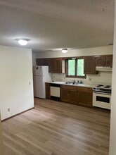 403-405-405 S 8th Ave in Ozark, MO - Building Photo - Building Photo