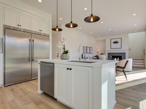 6018-6018 Comey Ave in Los Angeles, CA - Building Photo - Building Photo