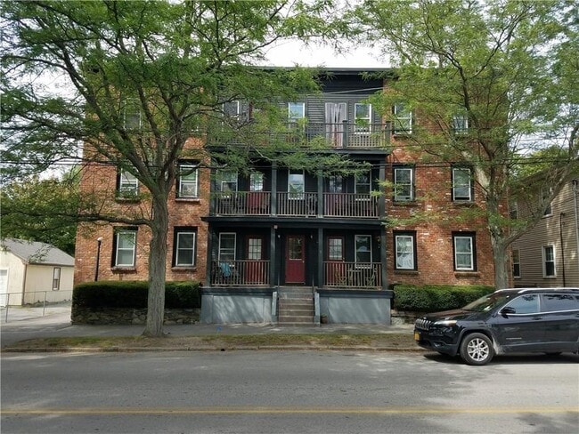 property at 3 Bayview Ave