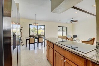 64 SW 9th Ave in Boca Raton, FL - Foto de edificio - Building Photo