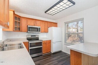325 Bainbridge Cir in Garner, NC - Building Photo - Building Photo