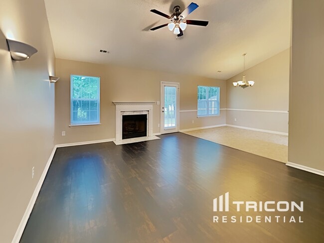 1026 Summit Hills Dr in Charlotte, NC - Building Photo - Building Photo