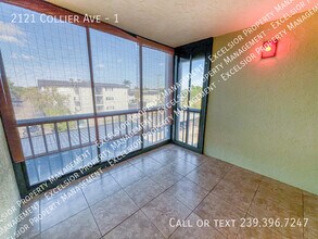 2121 Collier Ave in Ft. Myers, FL - Building Photo - Building Photo