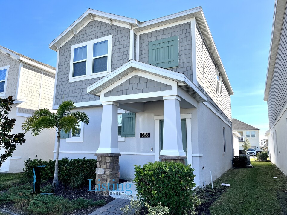 1886 Good Neighbor Lp in Kissimmee, FL - Building Photo