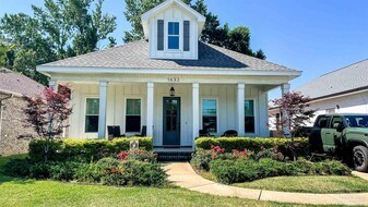 1633 E Hatton St in Pensacola, FL - Building Photo