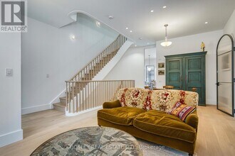 34 Beaconsfield Ave in Toronto, ON - Building Photo - Building Photo