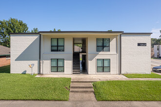 Zurqui on Abington in Baton Rouge, LA - Building Photo - Building Photo