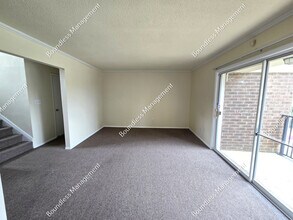 3301 Henderson Mill Rd in Atlanta, GA - Building Photo - Building Photo