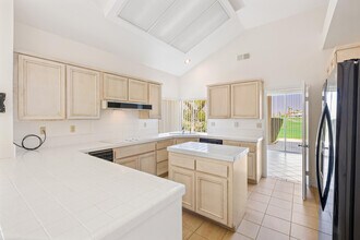 56180 Riviera in La Quinta, CA - Building Photo - Building Photo