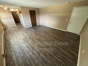 2 Hampshire Ct in Hamilton, OH - Building Photo - Building Photo