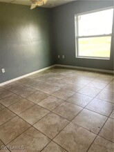 3016 49th St SW in Lehigh Acres, FL - Foto de edificio - Building Photo