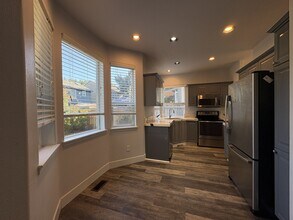 12982 SW Kameron Way in Tigard, OR - Building Photo - Building Photo