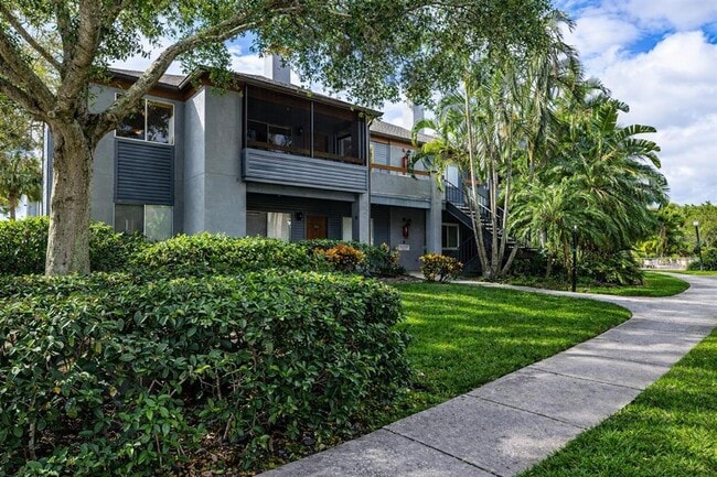 10263 Gandy Blvd N in St. Petersburg, FL - Building Photo - Building Photo