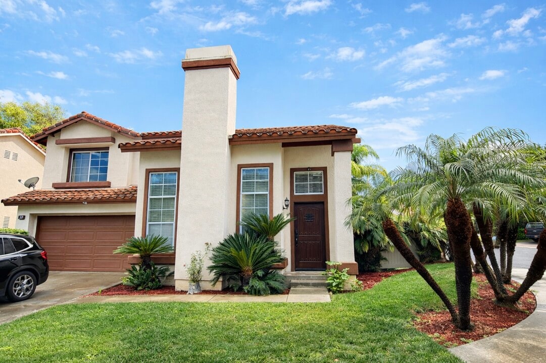 27 Surfbird Ln in Aliso Viejo, CA - Building Photo