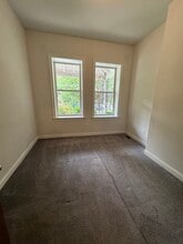 4049 Spruce St, Unit A in Philadelphia, PA - Foto de edificio - Building Photo