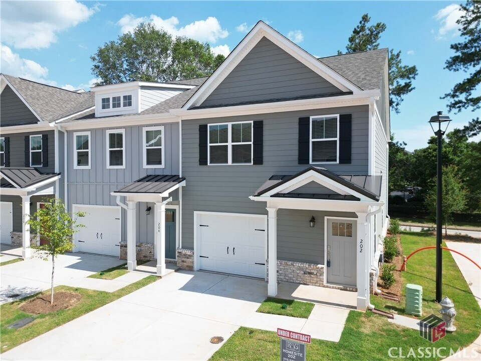 165 Mill Center Blvd in Athens, GA - Building Photo