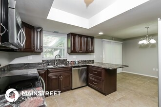 1004 36th St W in Bradenton, FL - Building Photo - Building Photo