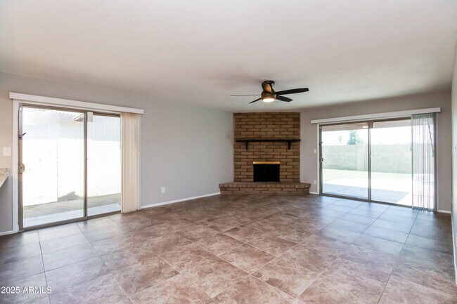 10213 N 51st Dr in Glendale, AZ - Building Photo - Building Photo