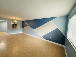 3496 Briar Bay Blvd in Royal Palm Beach, FL - Building Photo - Building Photo