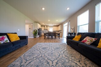 8634 Platinum Cove in Woodbury, MN - Building Photo - Building Photo