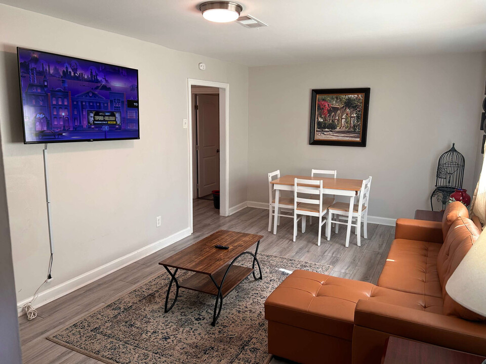 121 Chatham Villa Dr in Garden City, GA - Building Photo