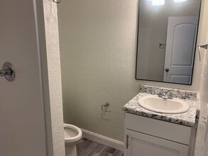 51 25th St SE in Moultrie, GA - Building Photo - Building Photo