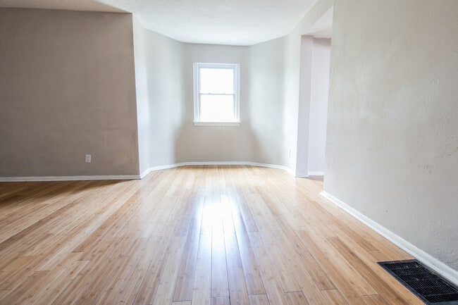 property at 1028 E Warrington Ave